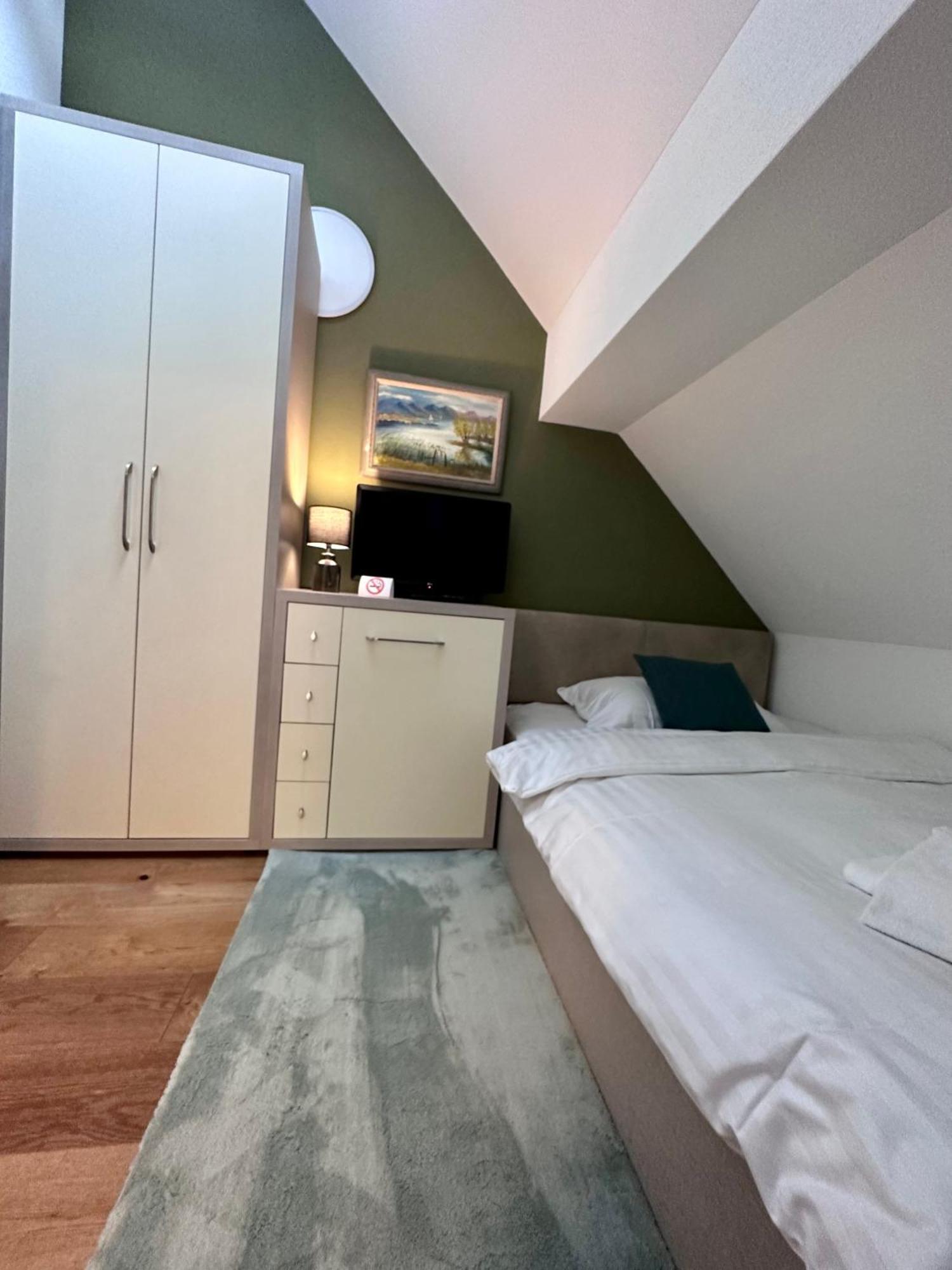 Welcome Hotel - Hellbuehl Self-Check-In Extérieur photo