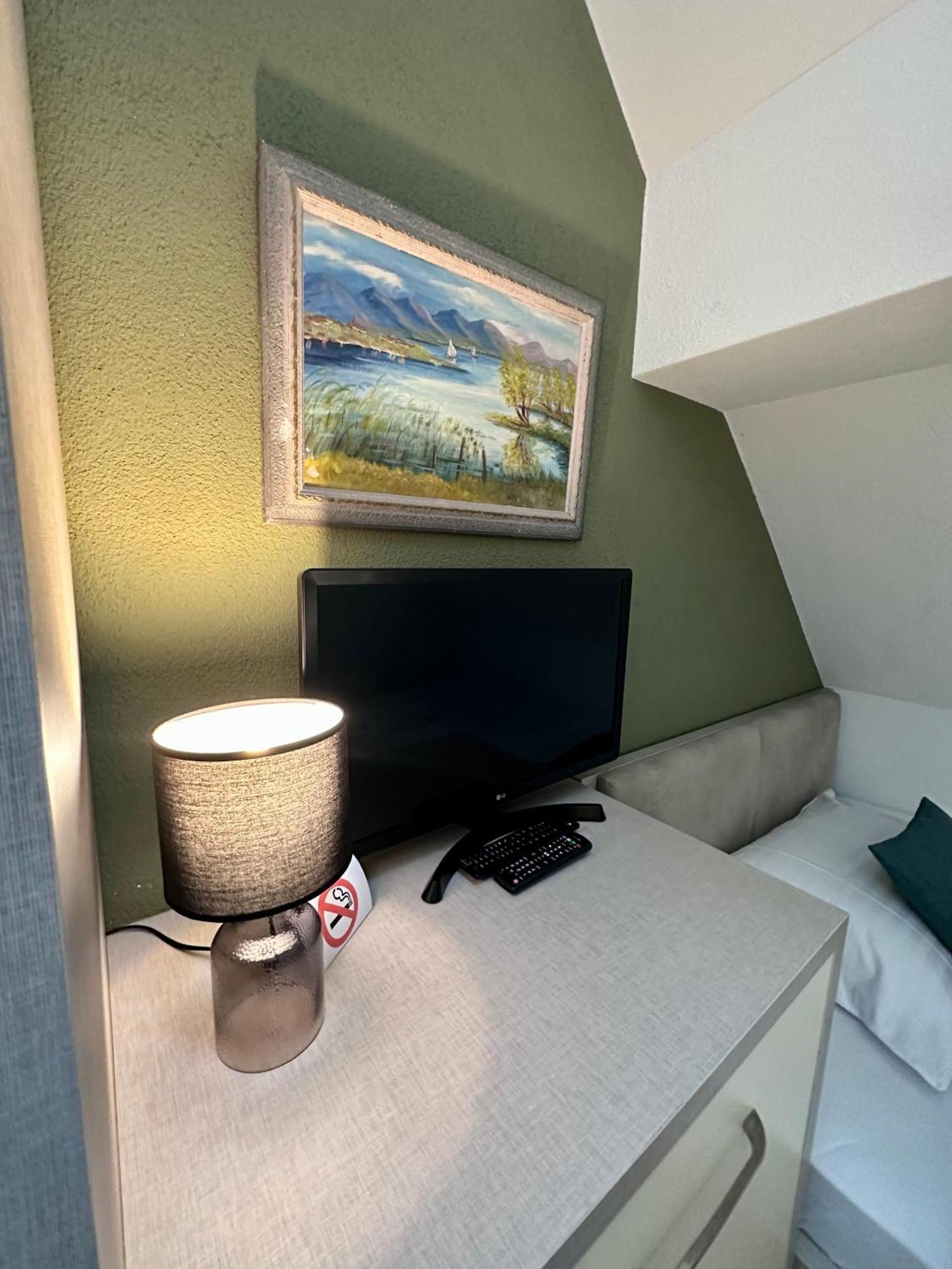 Welcome Hotel - Hellbuehl Self-Check-In Extérieur photo